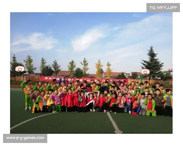 智利退役国脚创办沙漠足球学校 培养36名职业球员成就梦想